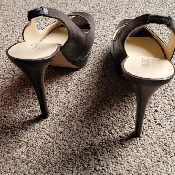 Womens Guess Brown heels - Picture 5 of 7